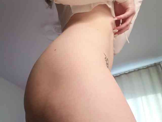 Eva--queen webcam