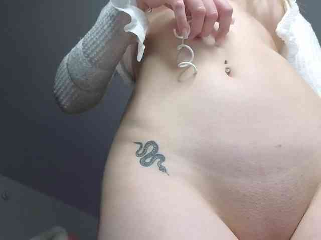 Eva--queen webcam