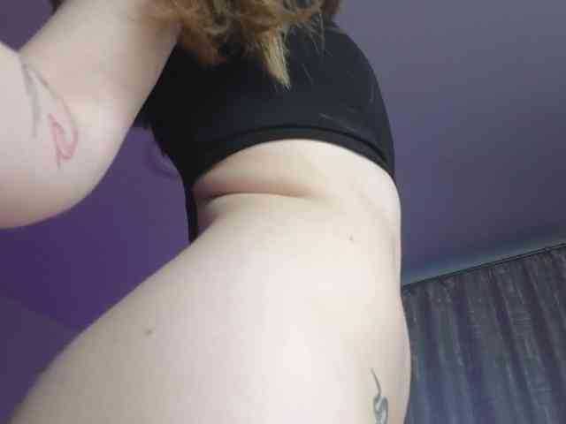 Eva--queen webcam