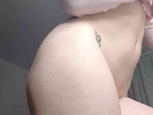 Eva--queen Live Webcam on BongaCams