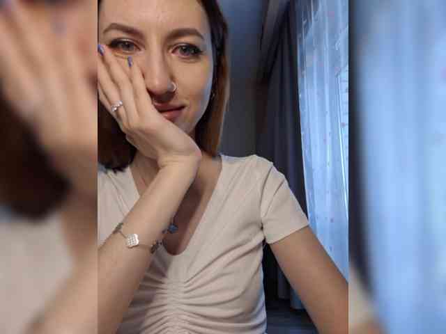 MagdaleneJanette webcam