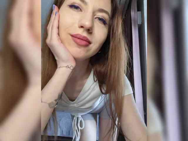 MagdaleneJanette webcam