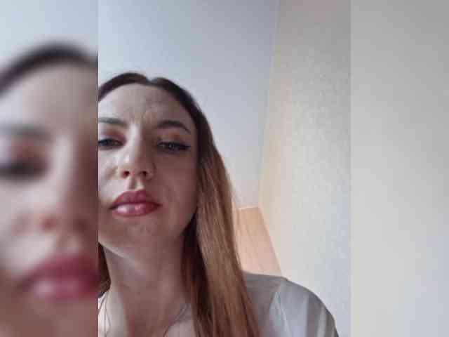 MagdaleneJanette webcam