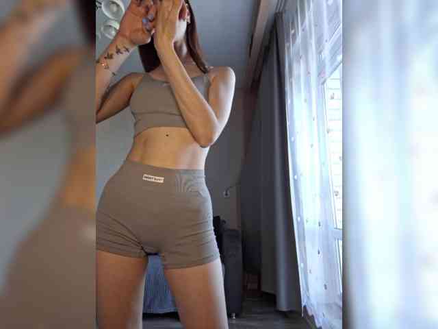 MagdaleneJanette webcam