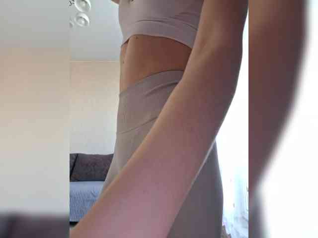 MagdaleneJanette webcam