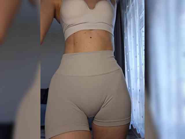 MagdaleneJanette webcam