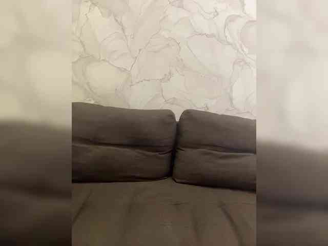 Your-Girlfriend Live Webcam on BongaCams