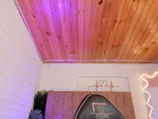 penelope-tay Porn Show