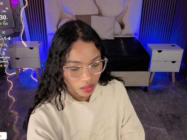 penelope-tay's BongaCams show and profile