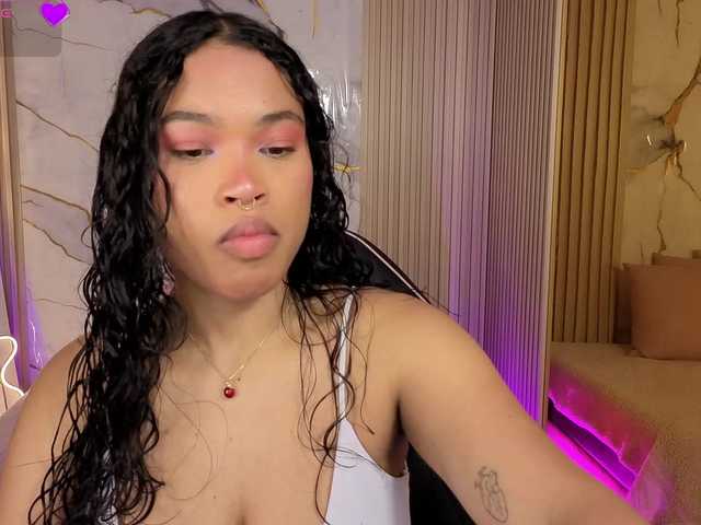 penelope-tay's BongaCams show and profile