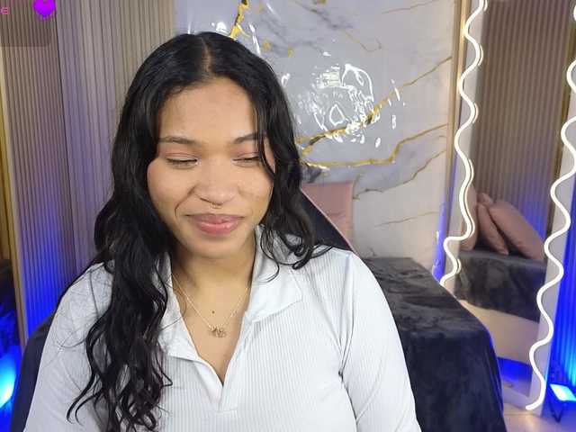 penelope-tay's BongaCams show and profile