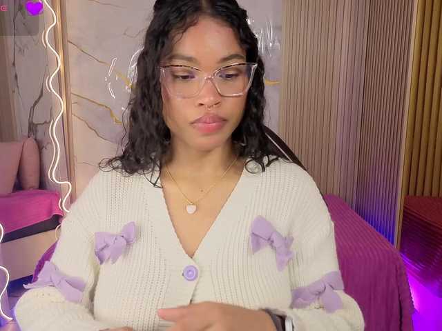 penelope-tay's BongaCams show and profile