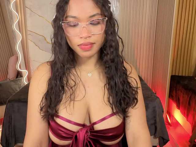 penelope-tay's BongaCams show and profile