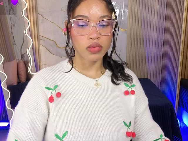 penelope-tay's BongaCams show and profile