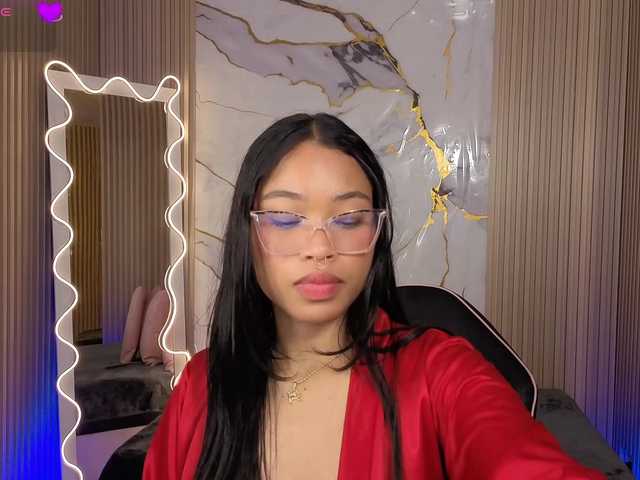 penelope-tay's BongaCams show and profile