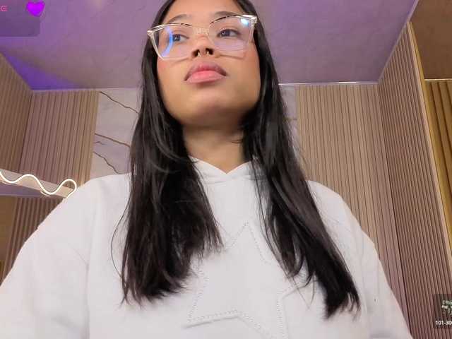 penelope-tay's BongaCams show and profile