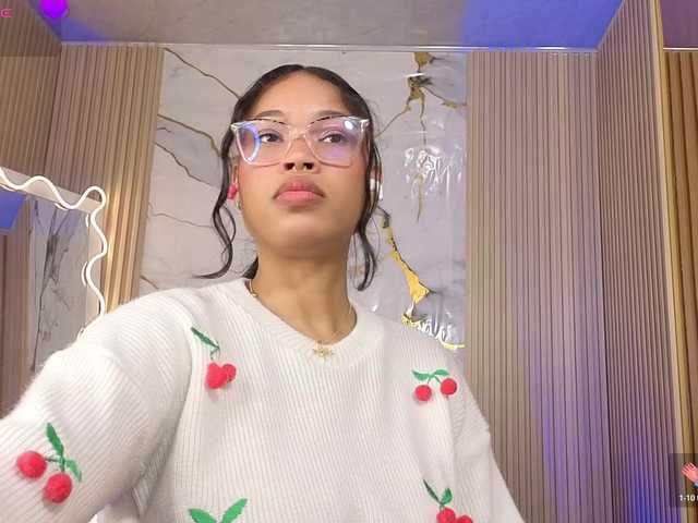 penelope-tay's BongaCams show and profile