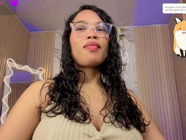 penelope-tay's BongaCams show and profile