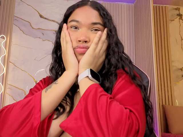 penelope-tay's BongaCams show and profile