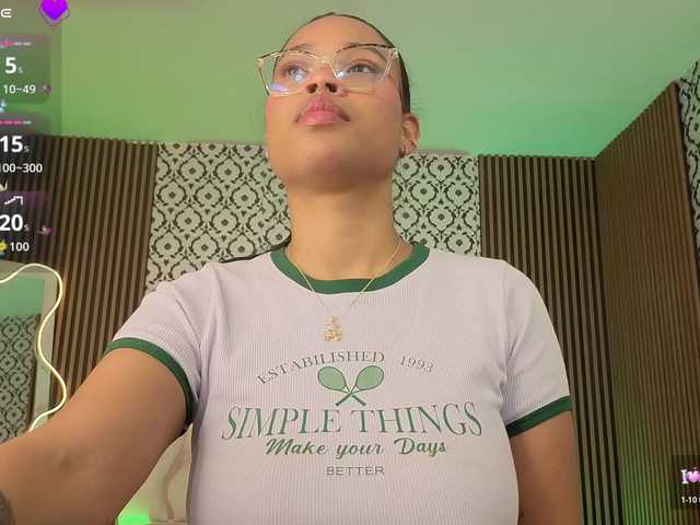 penelope-tay's BongaCams show and profile