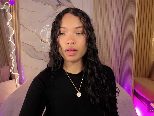 penelope-tay's BongaCams show and profile