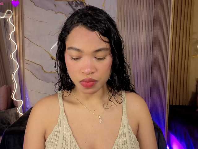 penelope-tay's BongaCams show and profile