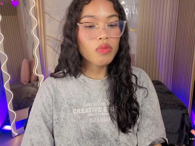 penelope-tay's BongaCams show and profile