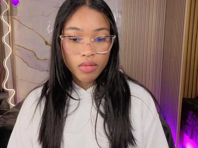 penelope-tay's BongaCams show and profile