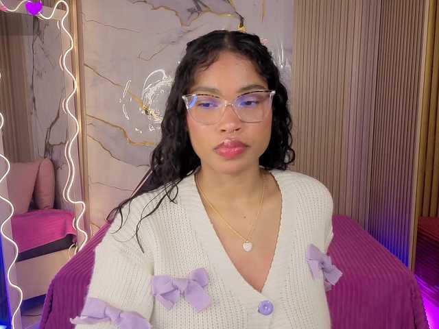 penelope-tay's BongaCams show and profile