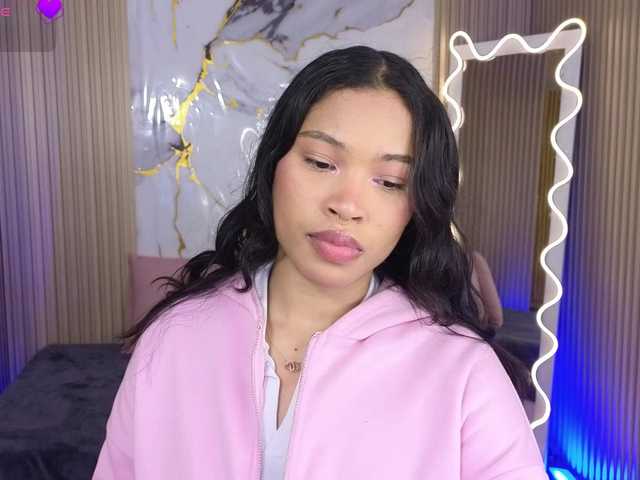 penelope-tay's BongaCams show and profile