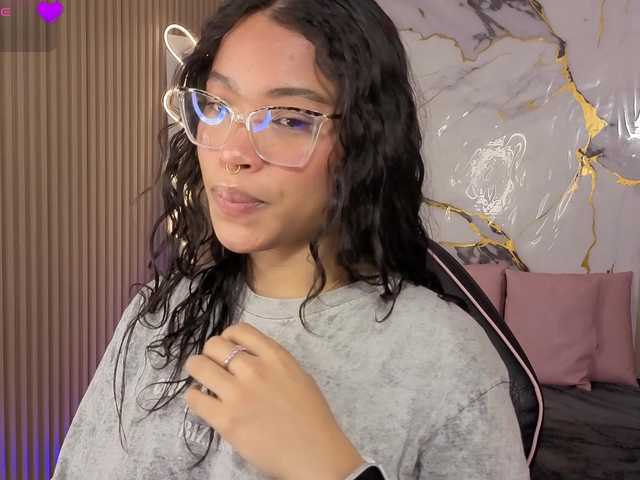 penelope-tay's BongaCams show and profile