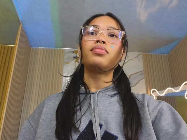 penelope-tay's BongaCams show and profile