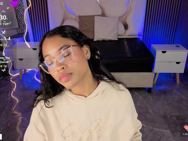 penelope-tay's BongaCams show and profile