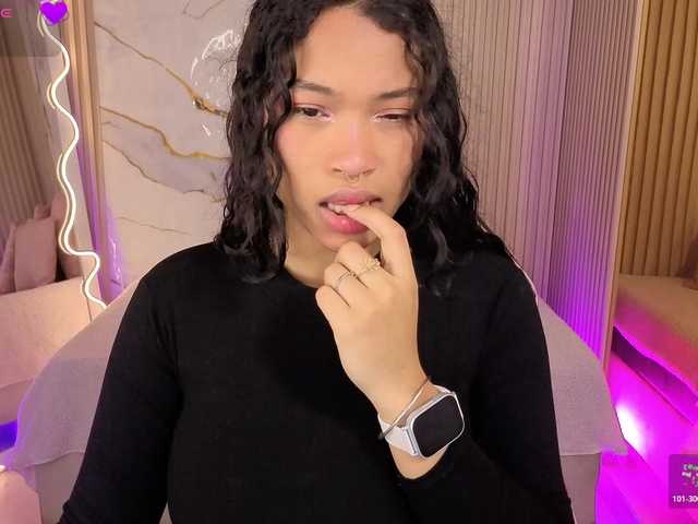 penelope-tay's BongaCams show and profile