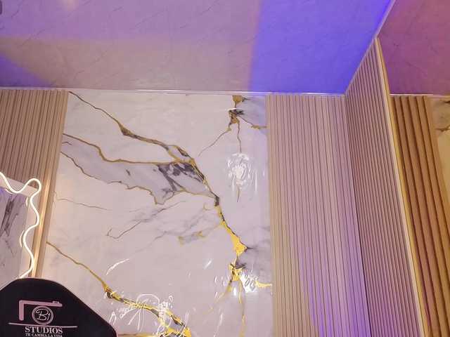 penelope-tay's BongaCams show and profile