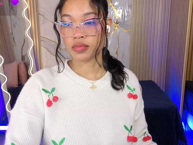 penelope-tay's BongaCams show and profile