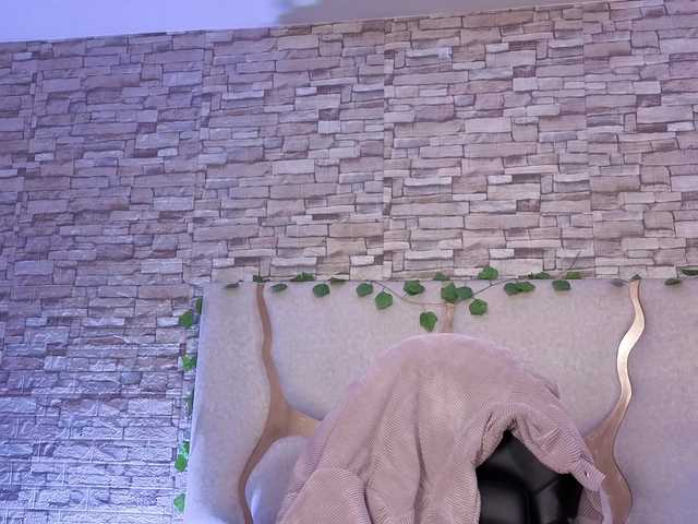 penelope-tay's BongaCams show and profile