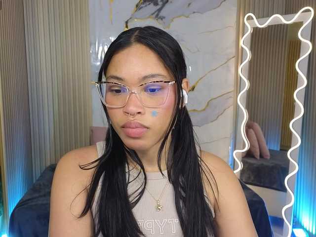 penelope-tay's BongaCams show and profile