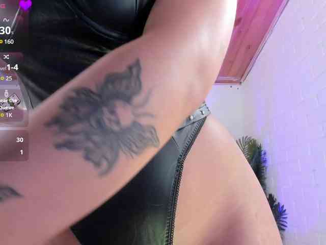 penelope-tay webcam