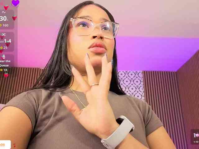 penelope-tay Live Webcam on BongaCams