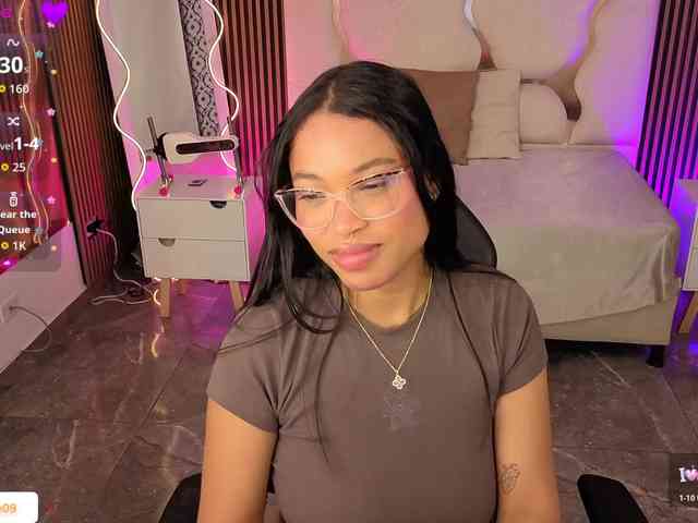 penelope-tay Live Webcam on BongaCams