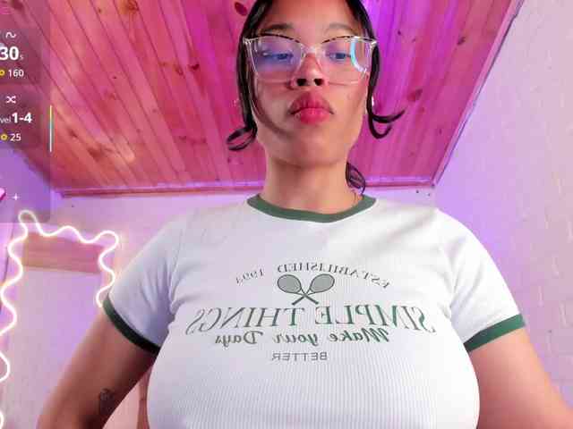 penelope-tay webcam