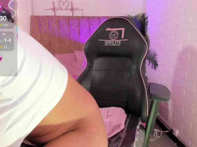 penelope-tay webcam