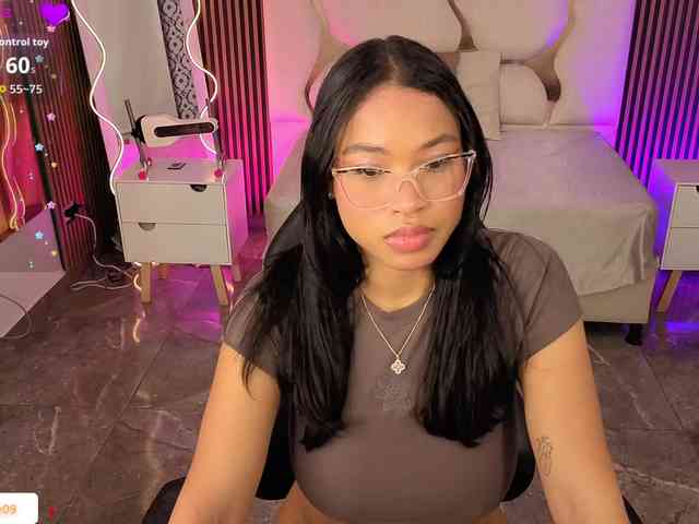 penelope-tay Live Webcam on BongaCams