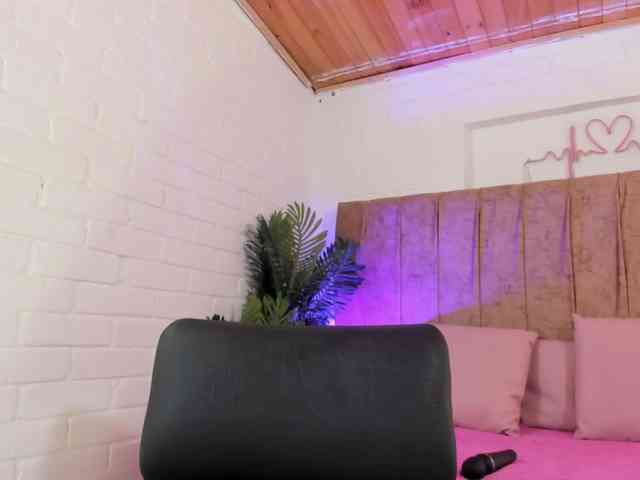 penelope-tay webcam