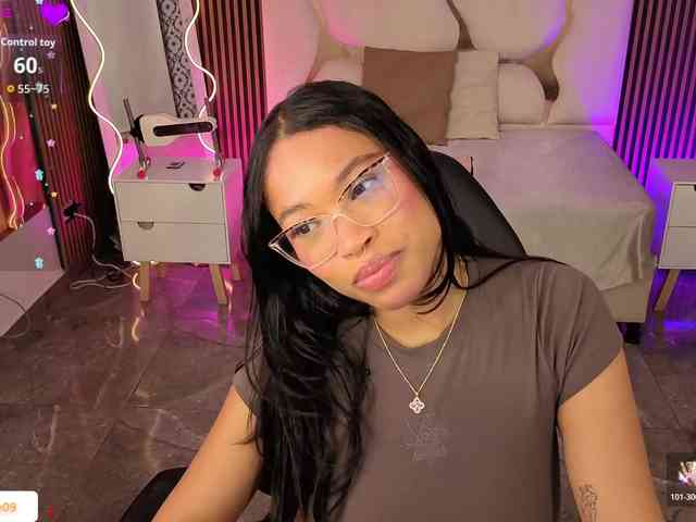 penelope-tay Live Webcam on BongaCams