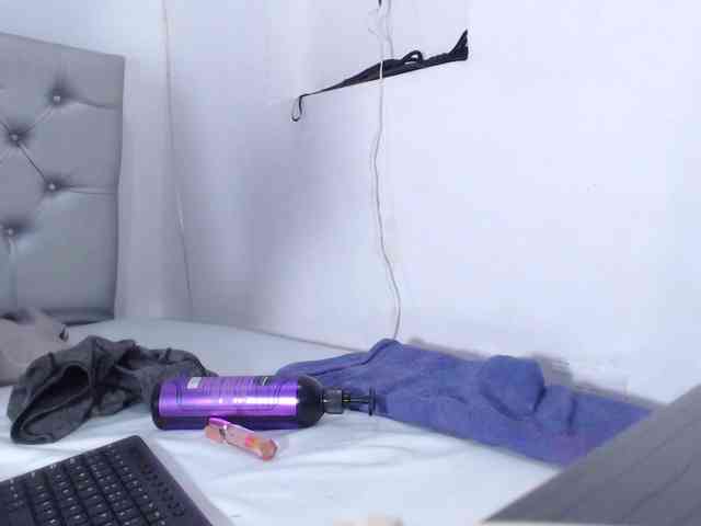 Pleassing-ebonny webcam