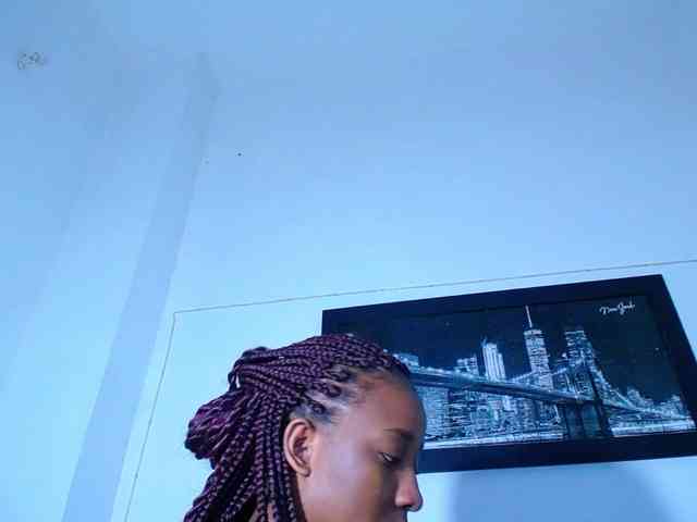 Pleassing-ebonny webcam