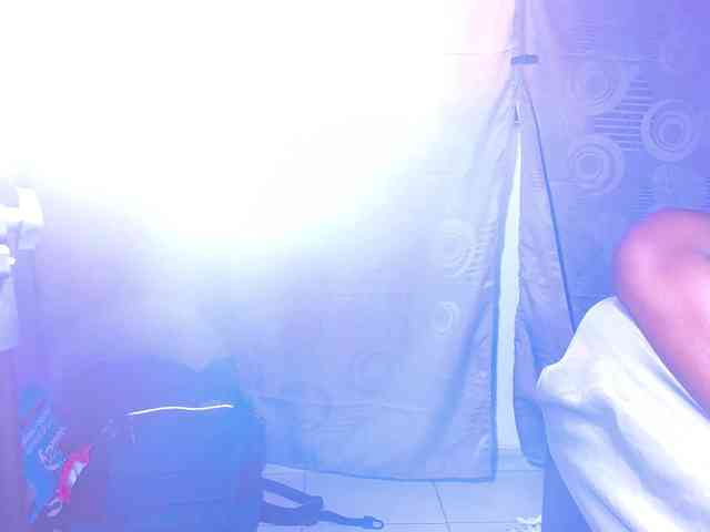 Pleassing-ebonny webcam
