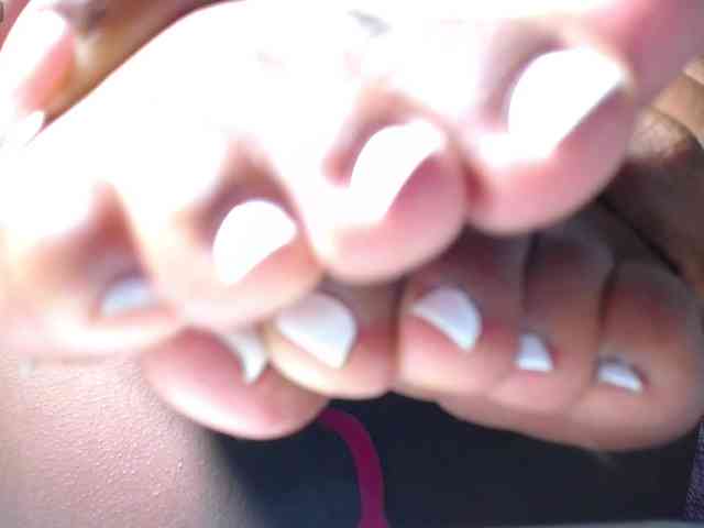 Pleassing-ebonny webcam
